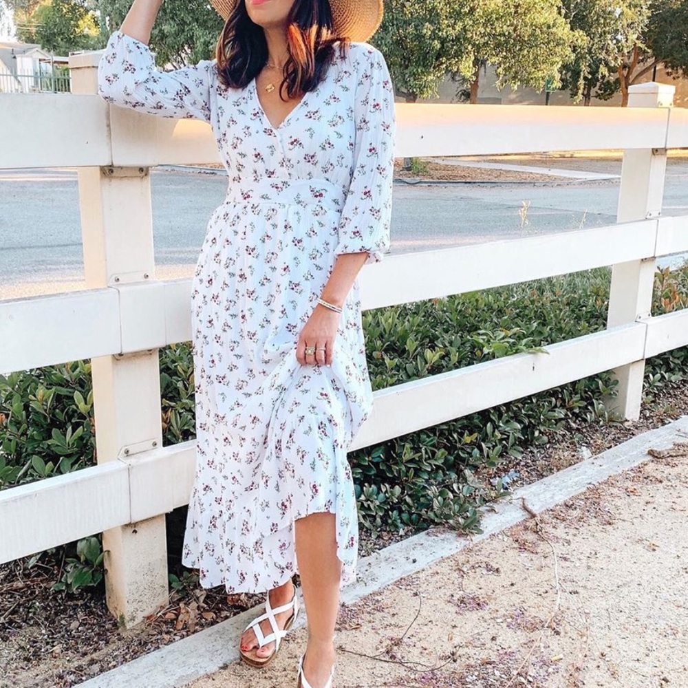 Amaryllis Bouquet Maxi Dress